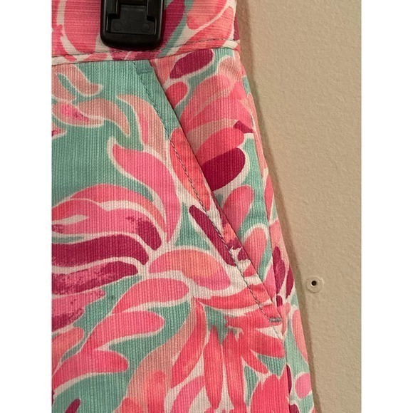 Lilly Pulitzer Buttercup Shorts in Love Bird Pattern Size 0‎ - Picture 3 of 8
